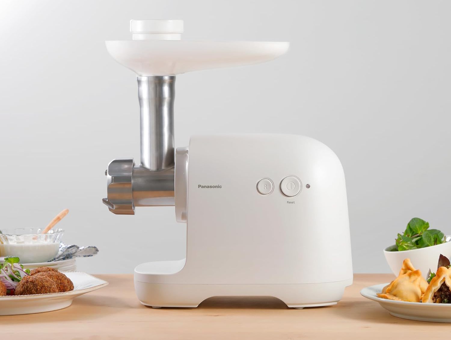 غذاساز پاناسونیک مدل گوشت پاناسونیک MK GX1700 — نمای ۳