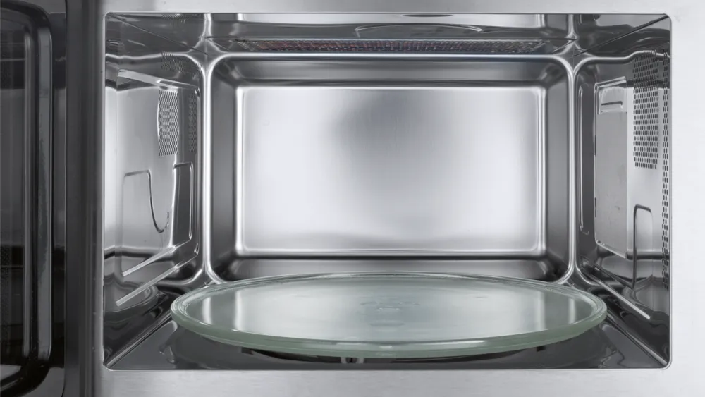 مایکروویو و سولاردام بوش مدل HMT84G451 — نمای ۴