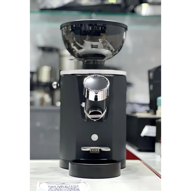 آسیاب مباشی مدل ME-CG2299 — نمای ۲
